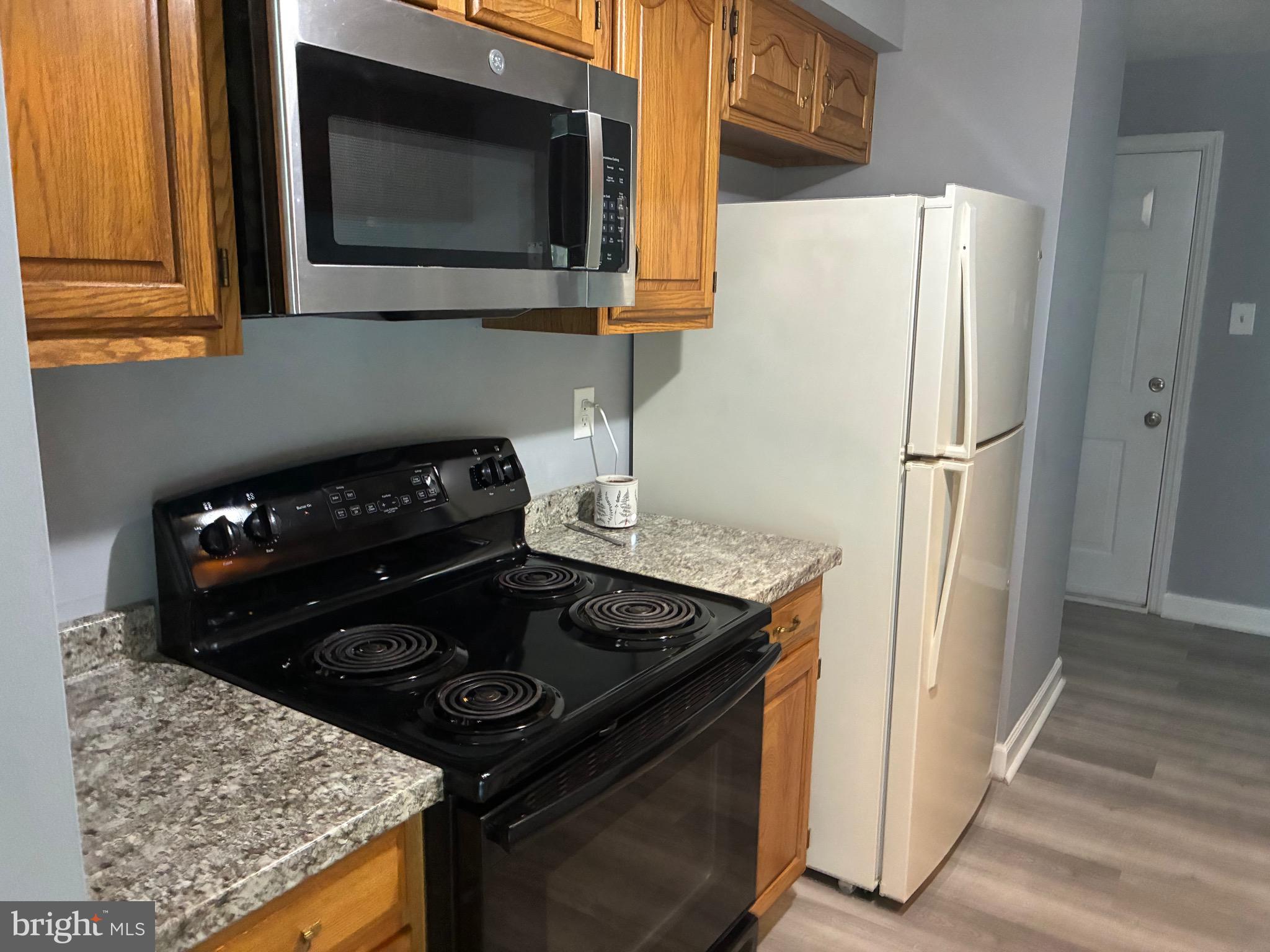 WOODBRIDGE CENTER - Residential