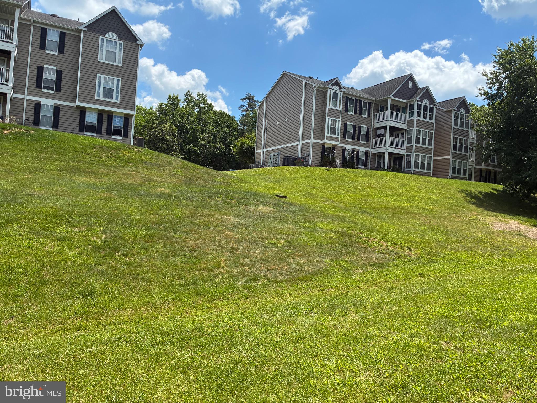 WOODBRIDGE CENTER - Residential