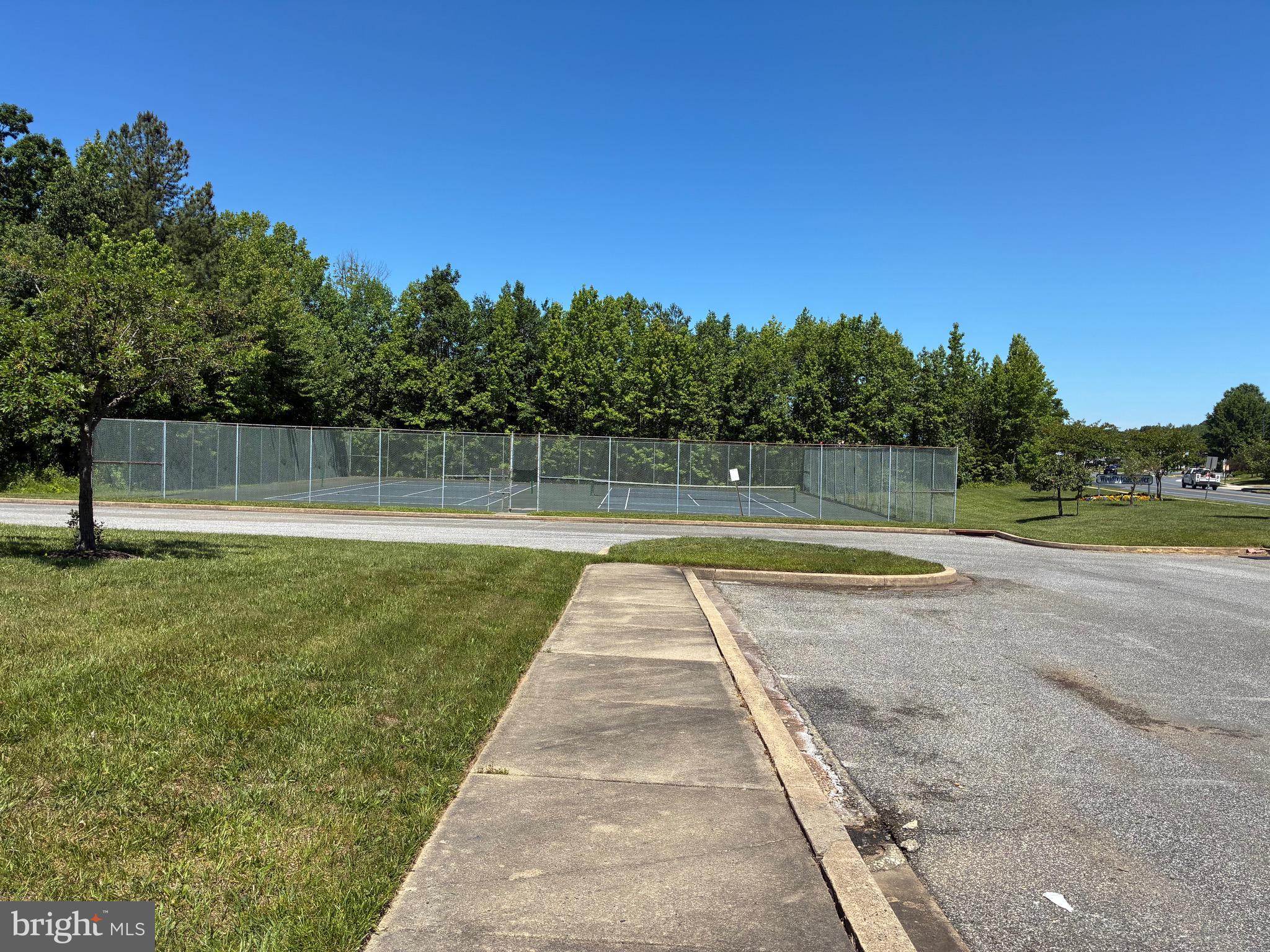 WOODBRIDGE CENTER - Residential