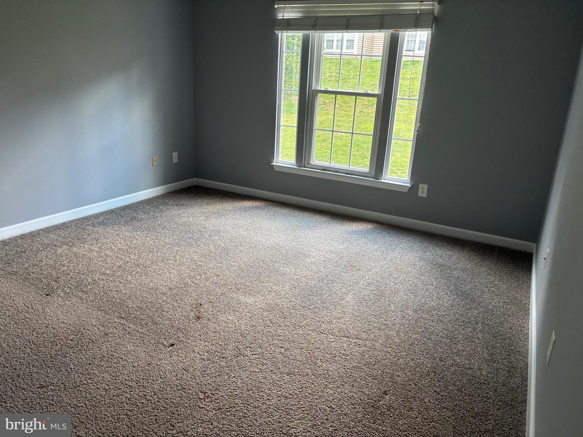 WOODBRIDGE CENTER - Residential