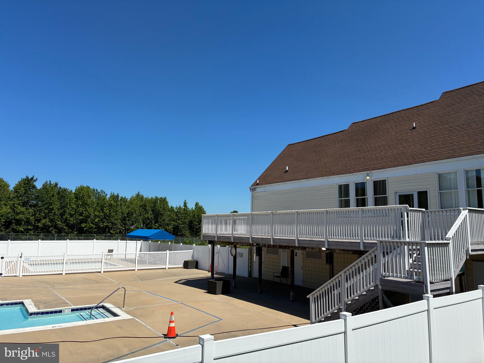 WOODBRIDGE CENTER - Residential