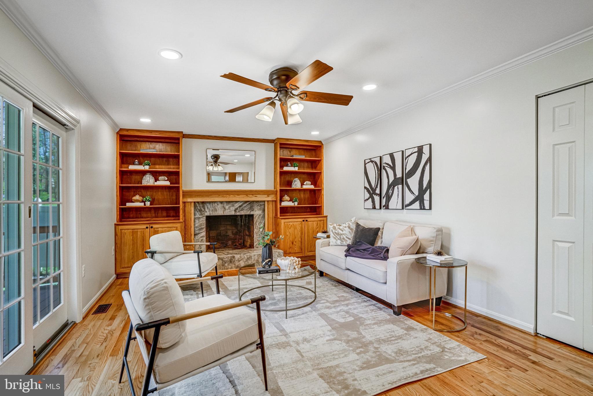 KENWOOD OAKS - Residential