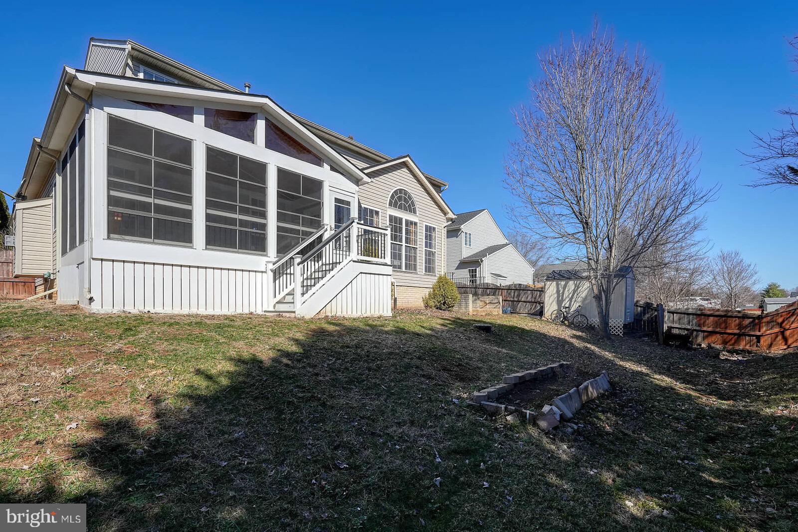 GREEN MEADOWS - Residential