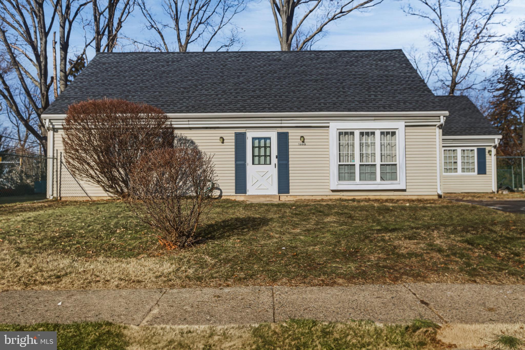 WOODRIDGE EAST - Residential