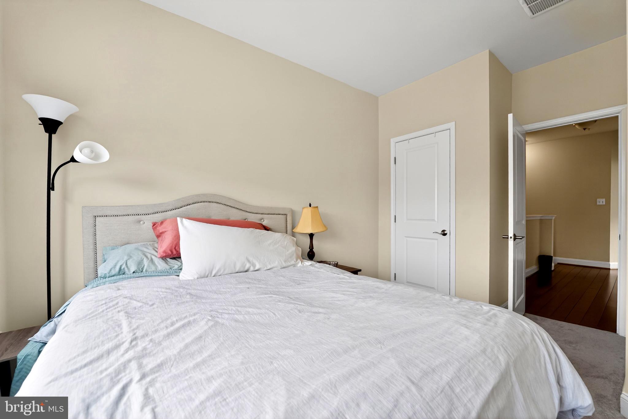 TOWSON GREEN - Residential
