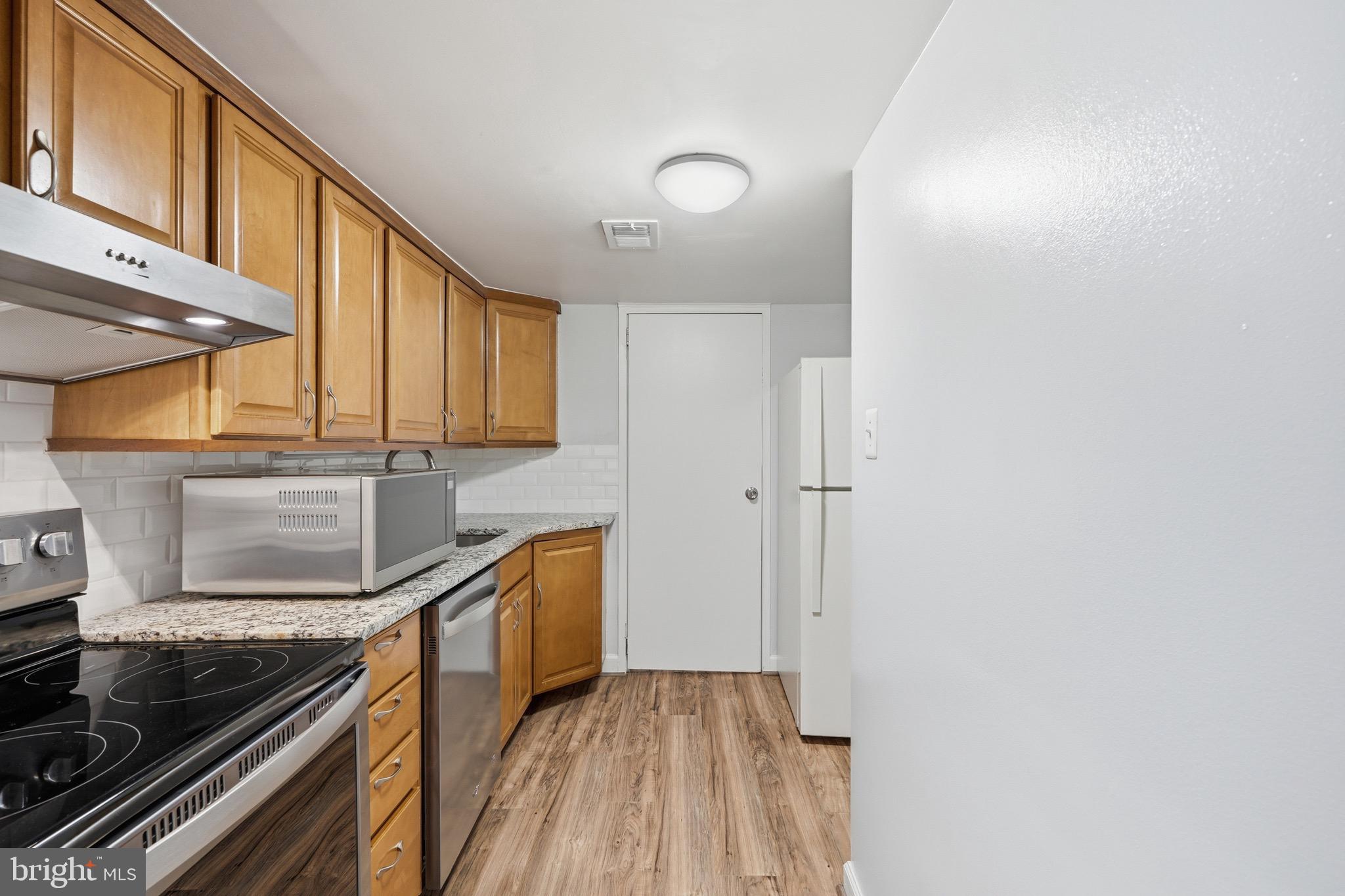 TERRACE TOWNE HOMES OF WOODLAWN - Residential
