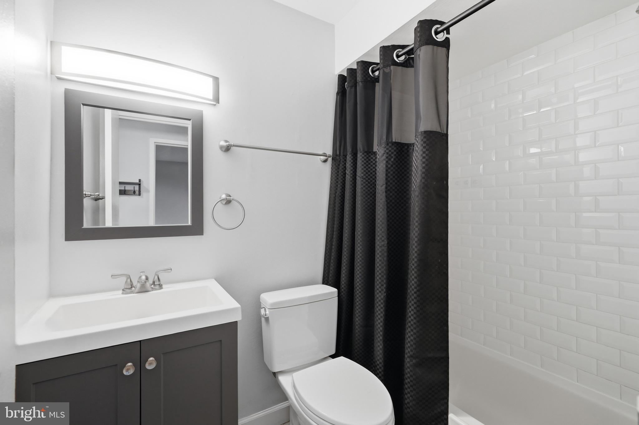 TERRACE TOWNE HOMES OF WOODLAWN - Residential