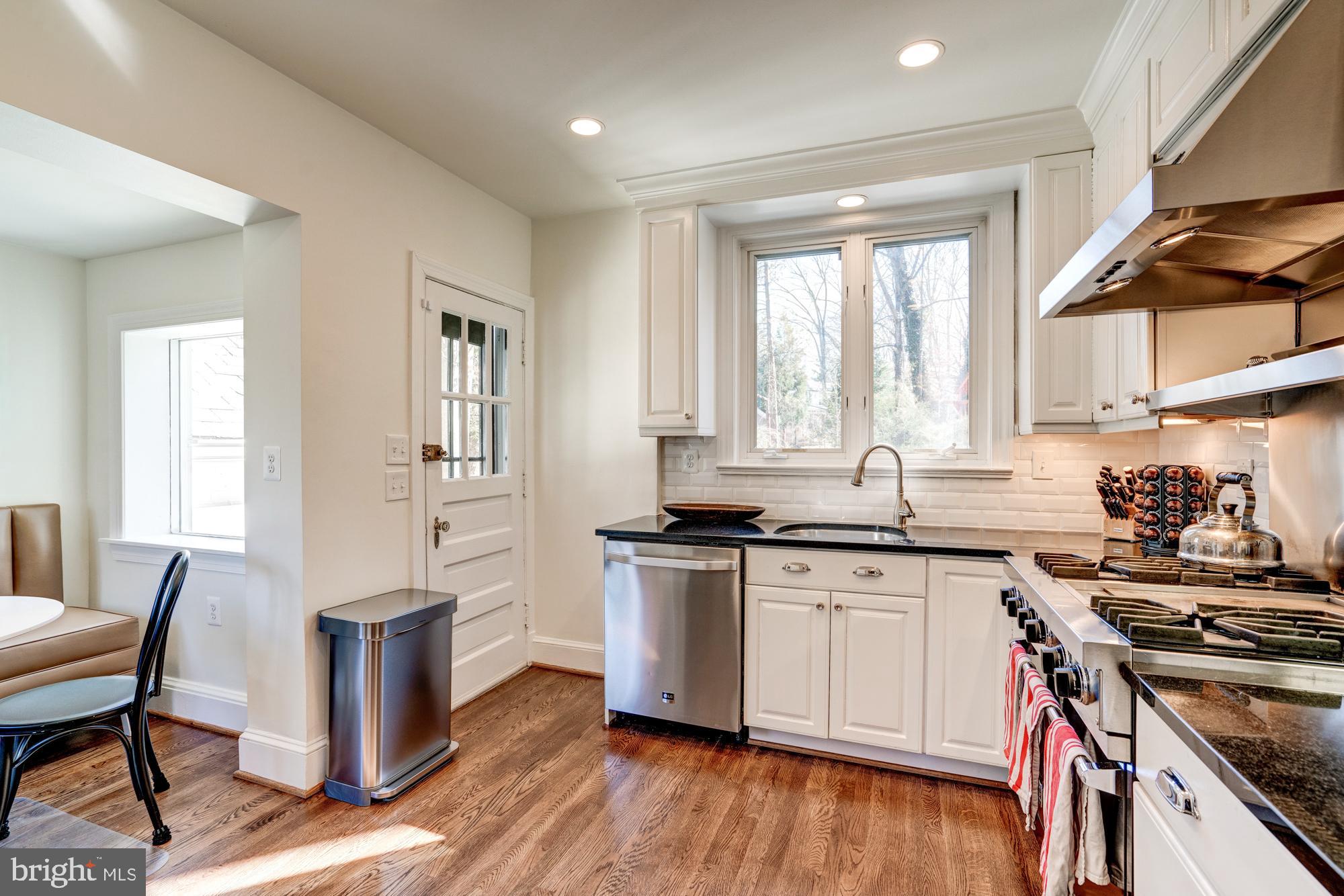ROLLINGWOOD - Residential
