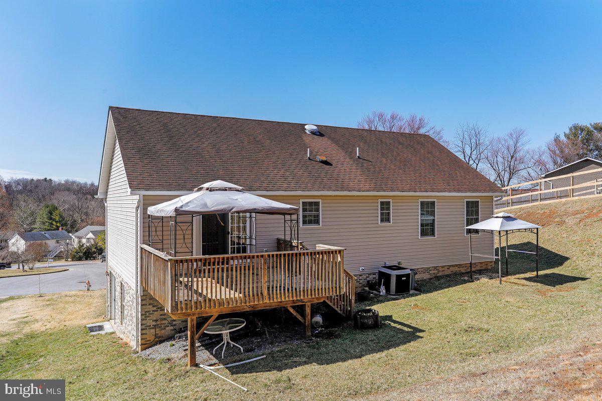 WESTVIEW RIDGE - Residential