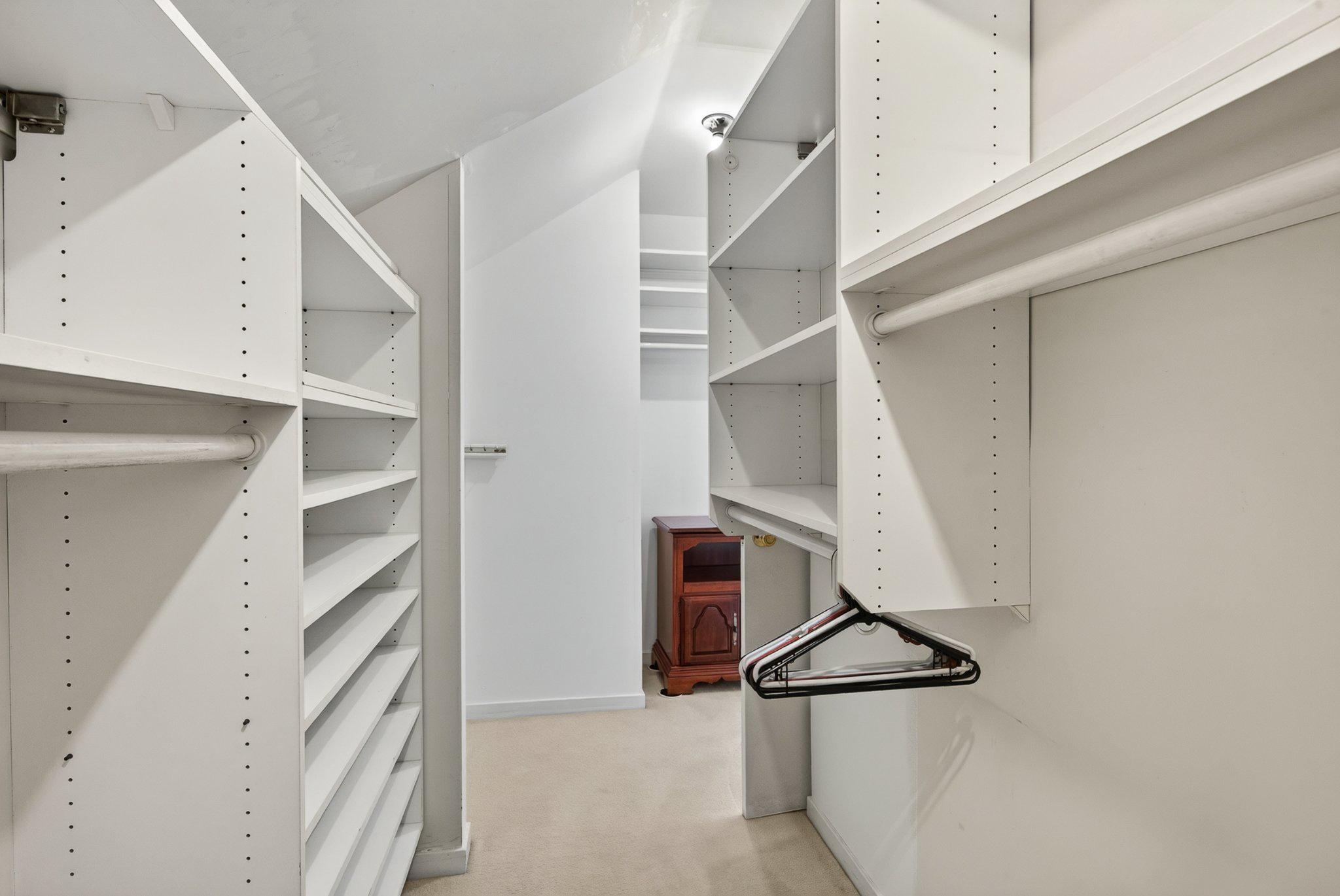 LIONGATE - Residential