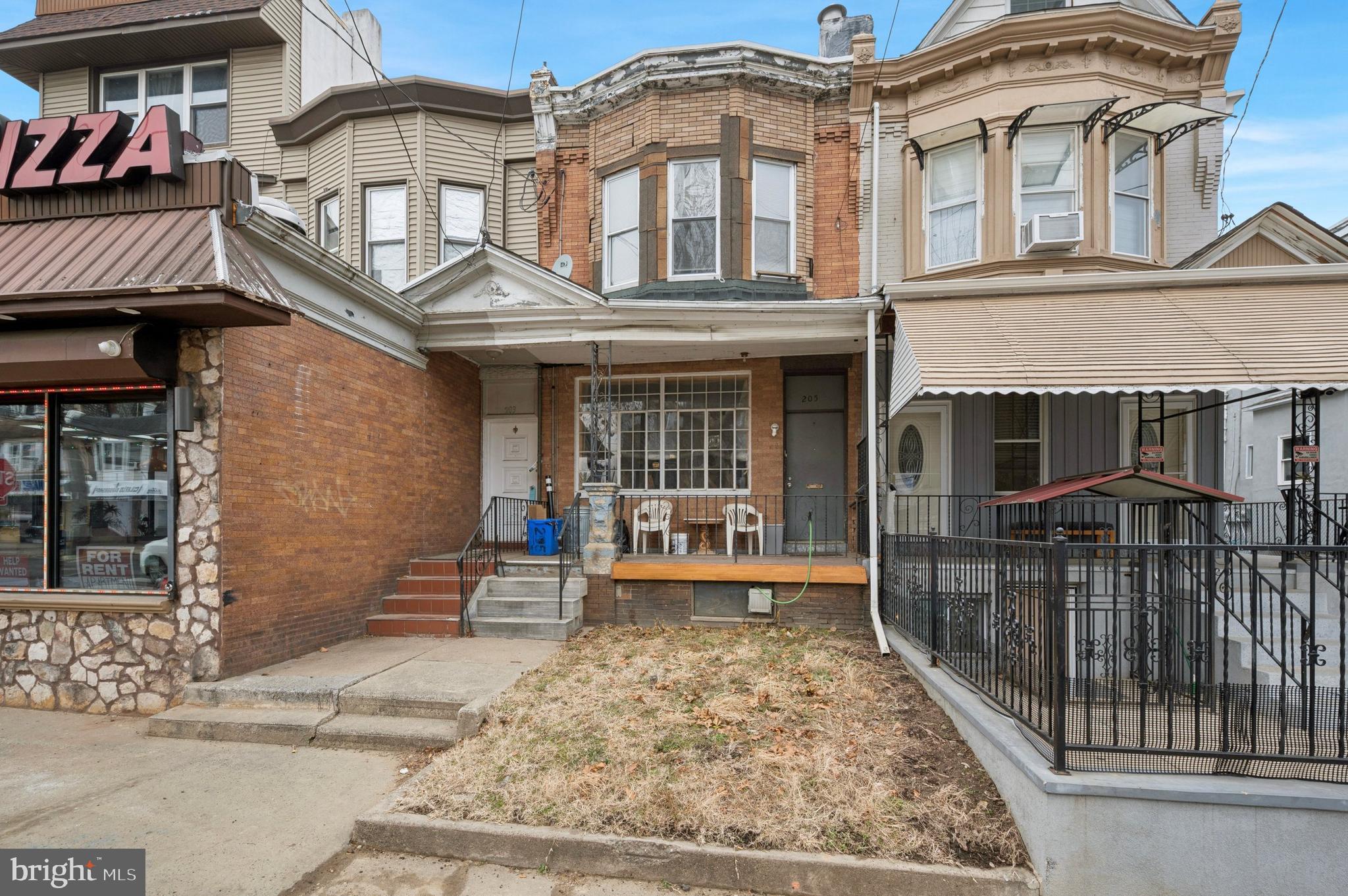 FELTONVILLE - Residential Income