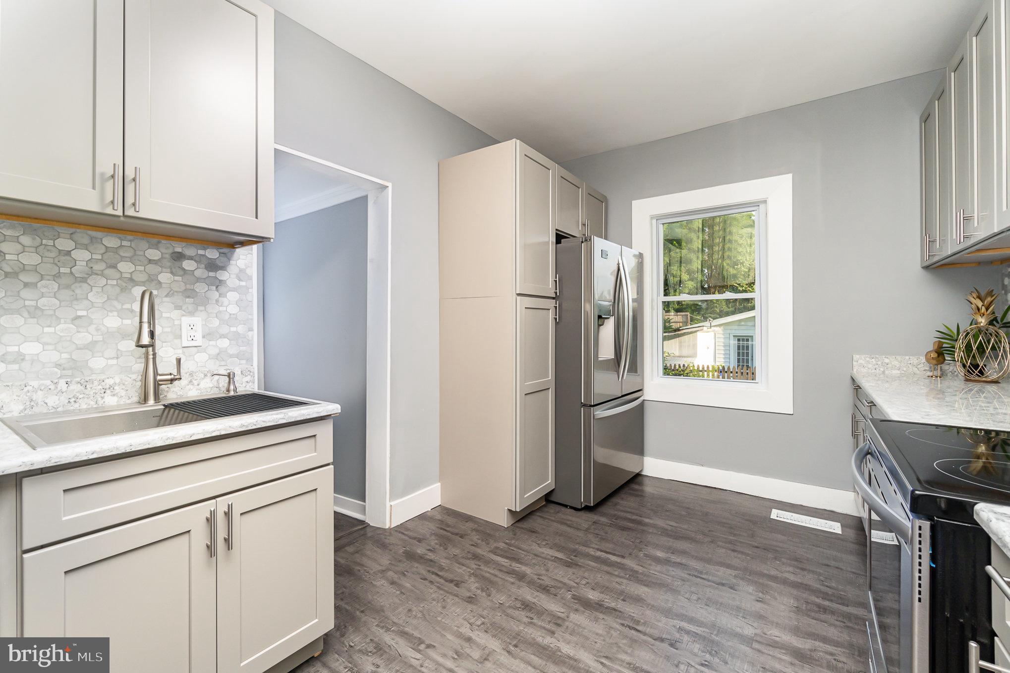 EAST PENNSBORO - Residential