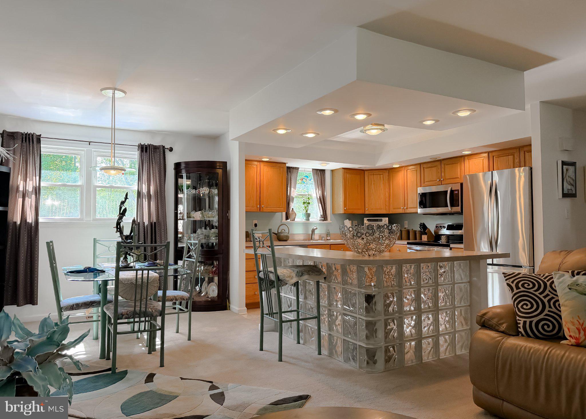 SINGING HILLS - Residential