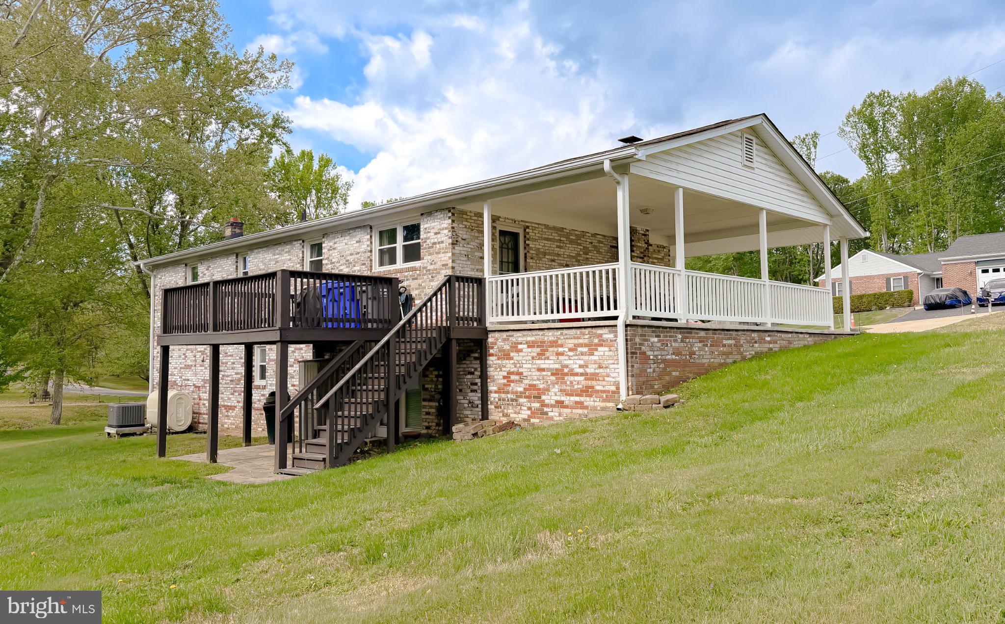 SINGING HILLS - Residential