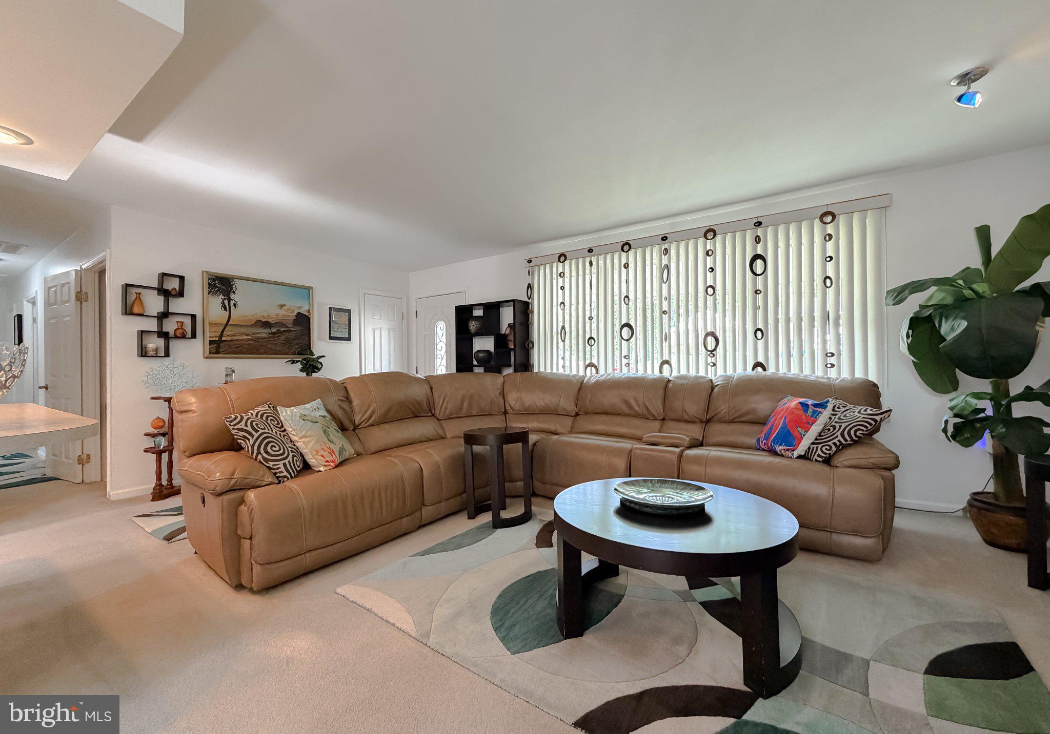 SINGING HILLS - Residential