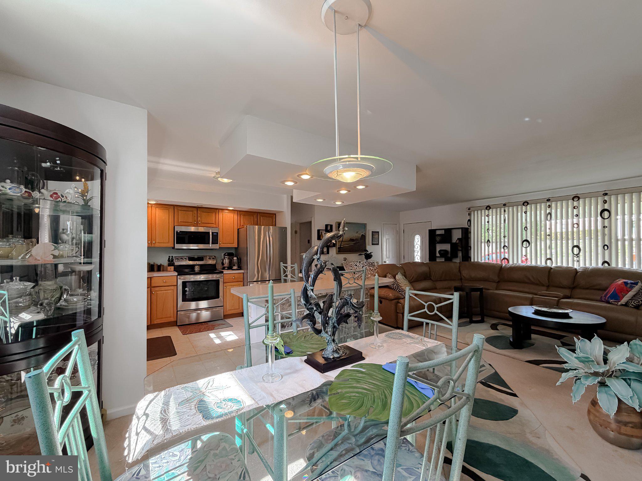 SINGING HILLS - Residential