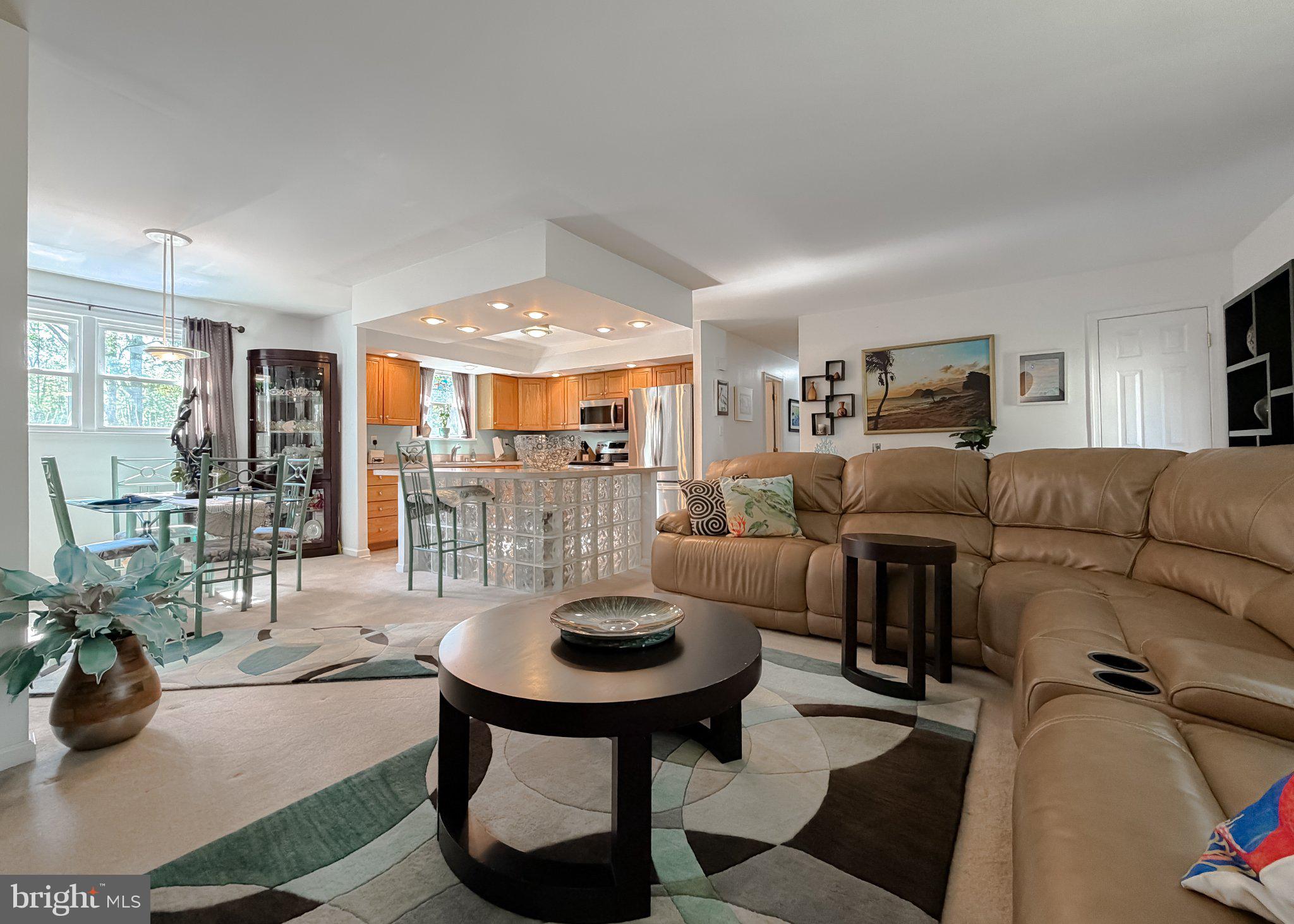 SINGING HILLS - Residential
