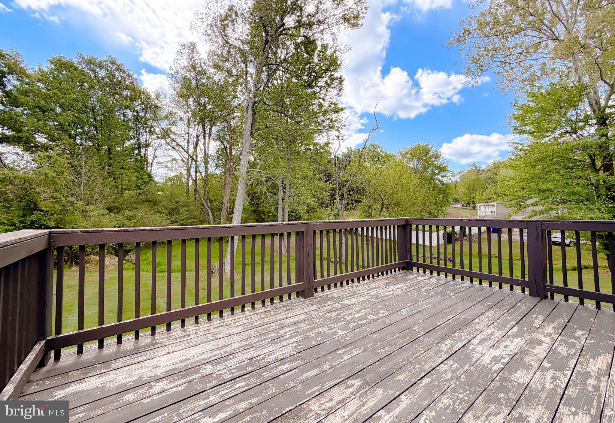 SINGING HILLS - Residential