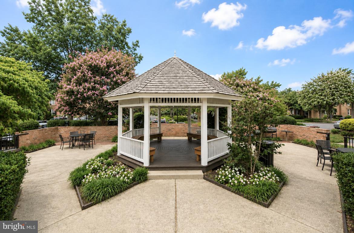 WINDGATE III - Residential