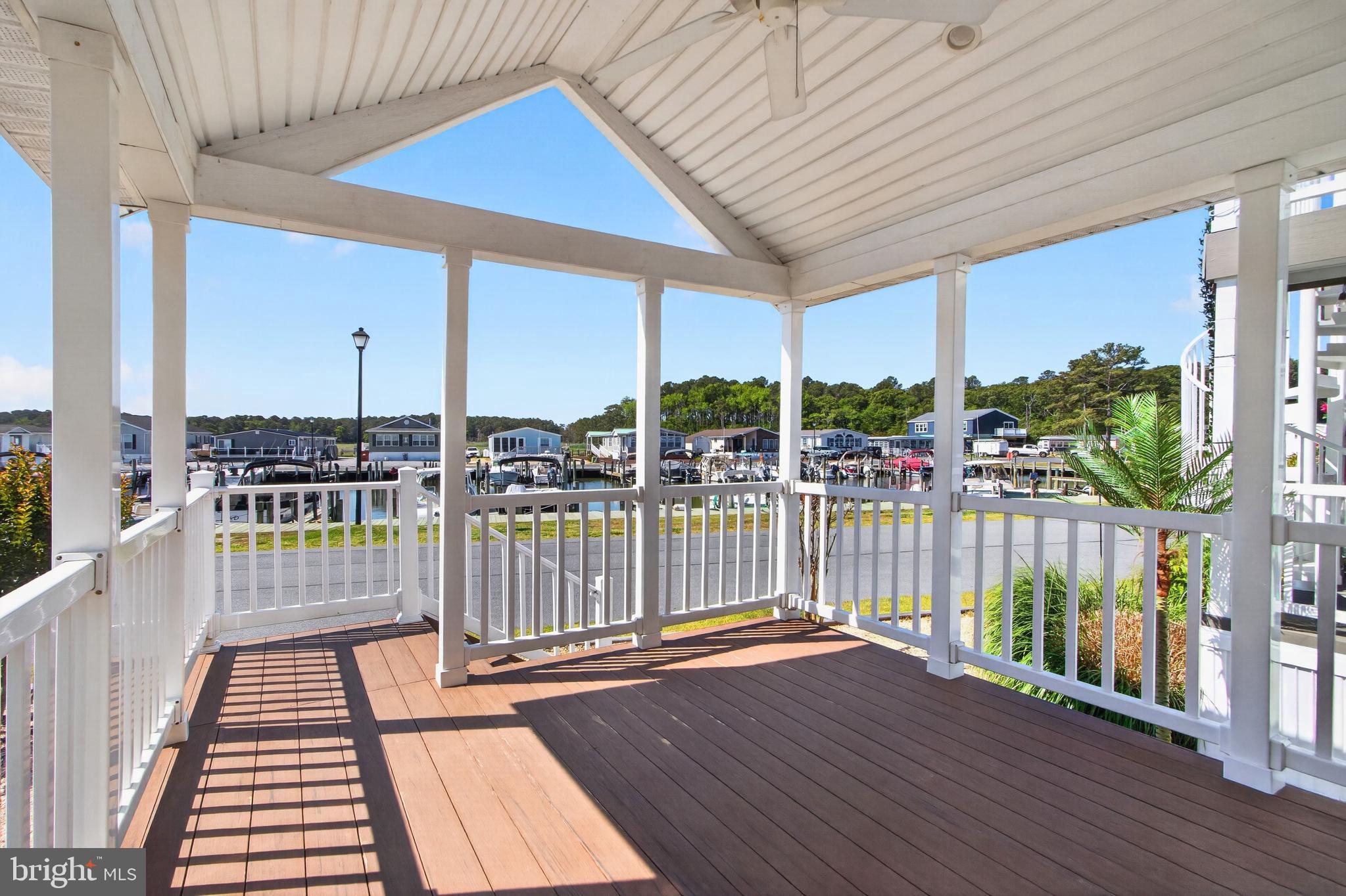WEST BAY PARK - Residential