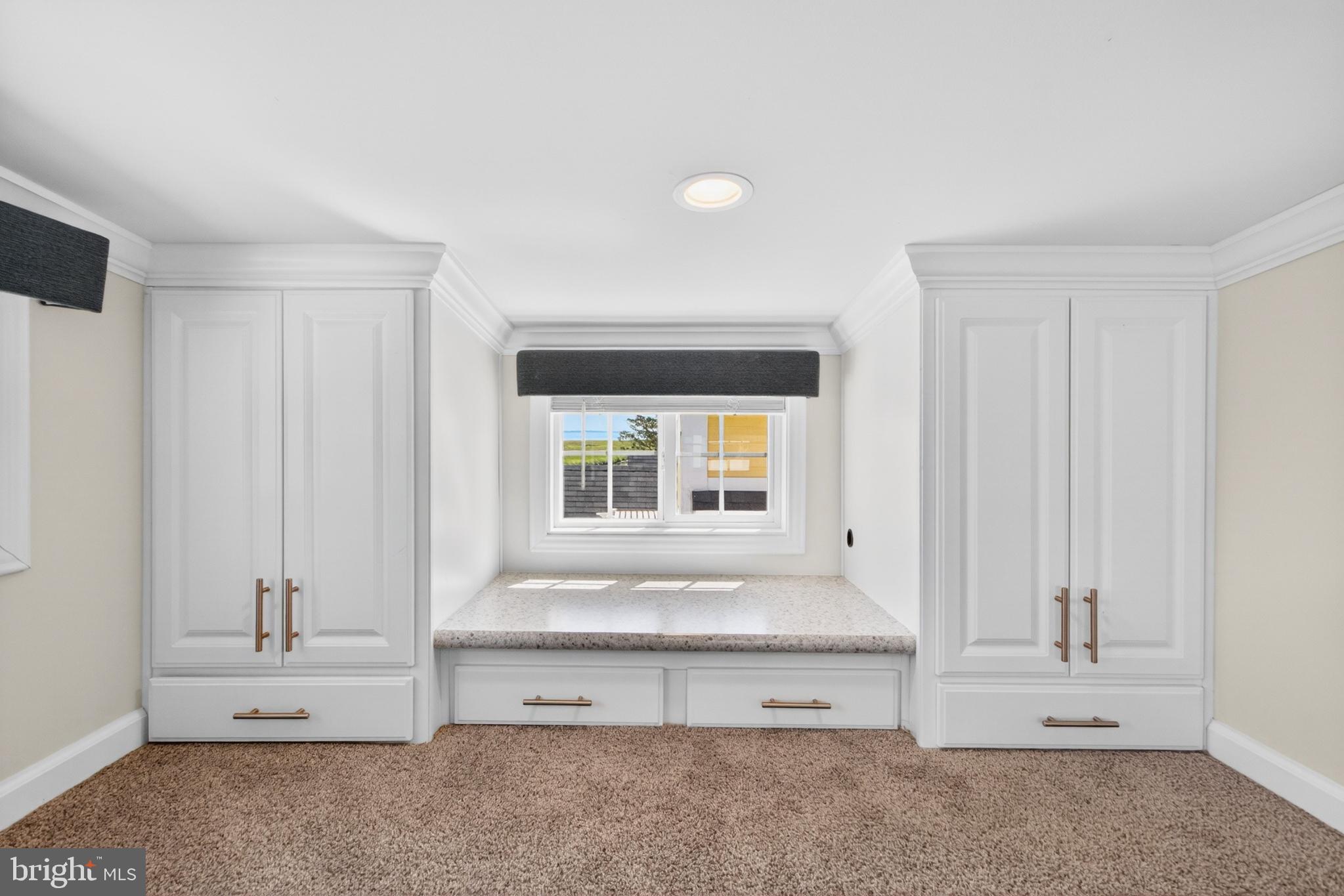 WEST BAY PARK - Residential