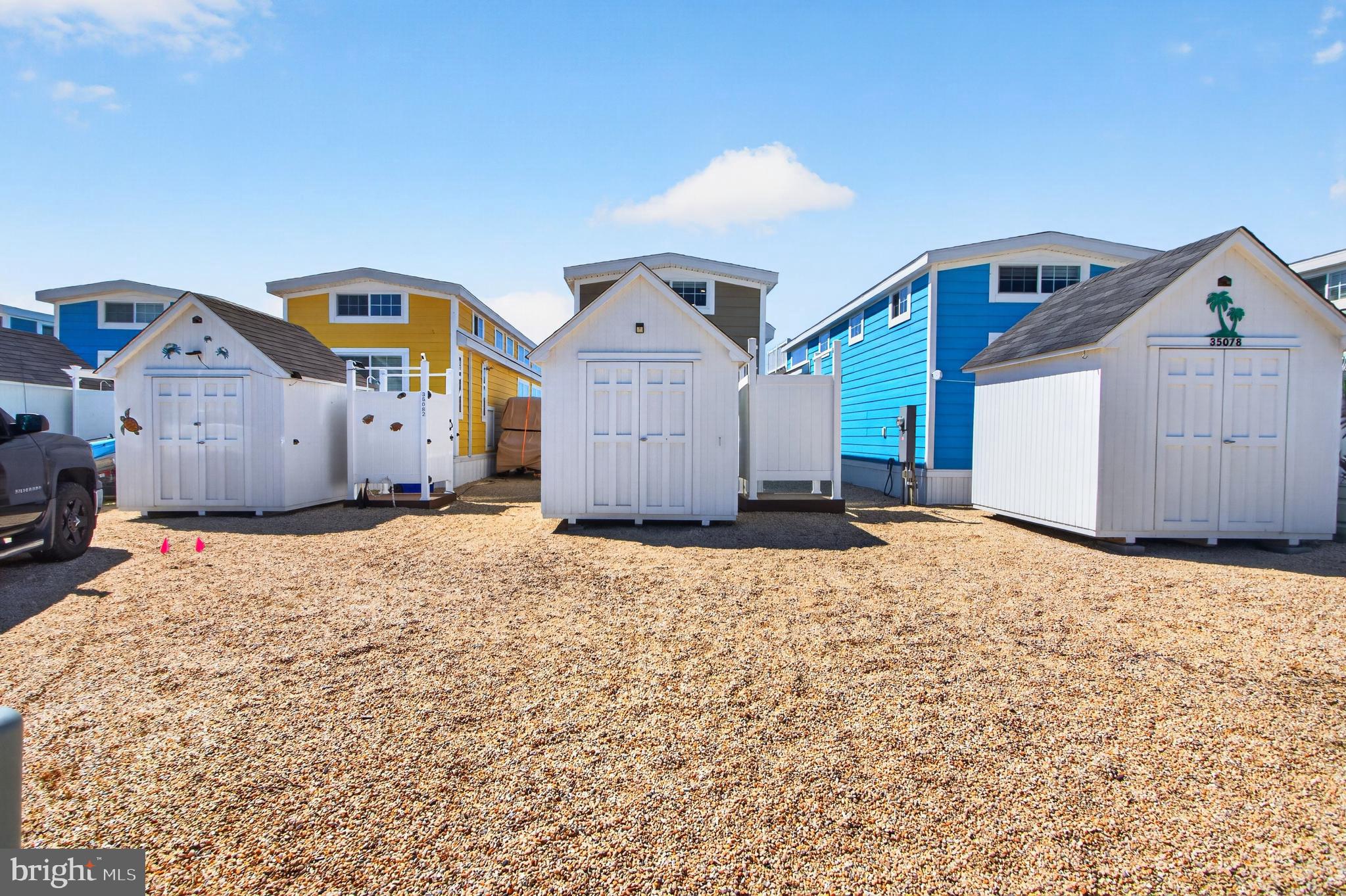 WEST BAY PARK - Residential