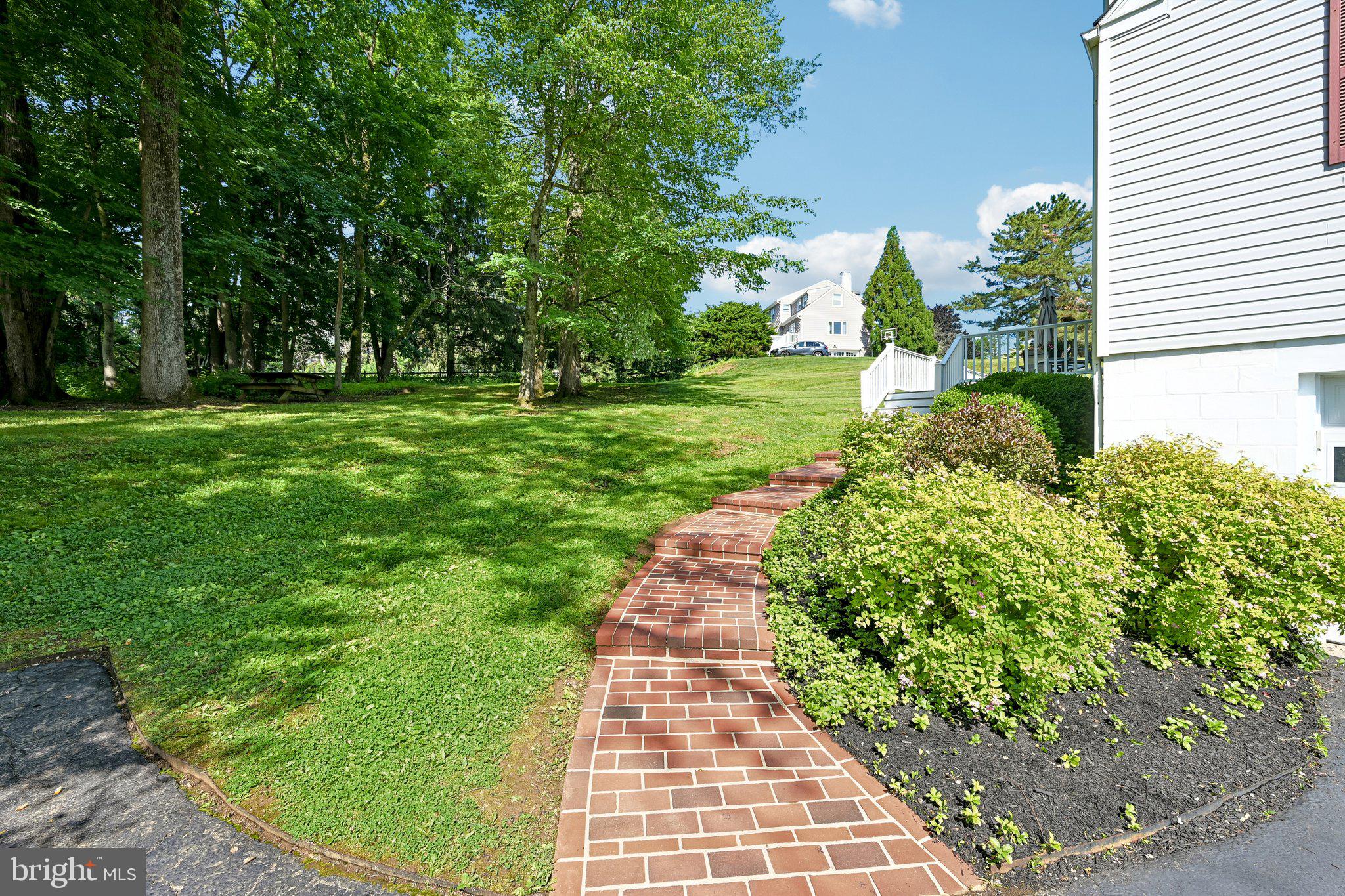 FOX VALLEY - Residential