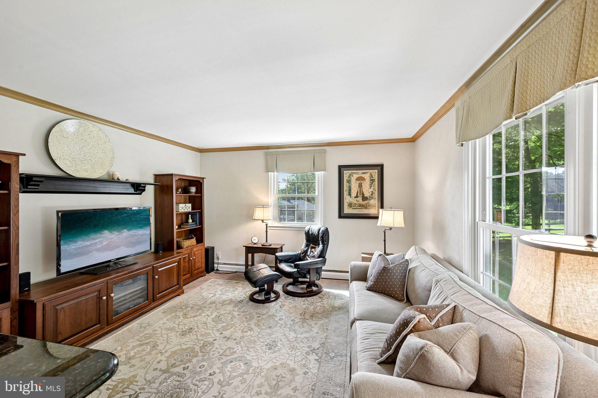 FOX VALLEY - Residential