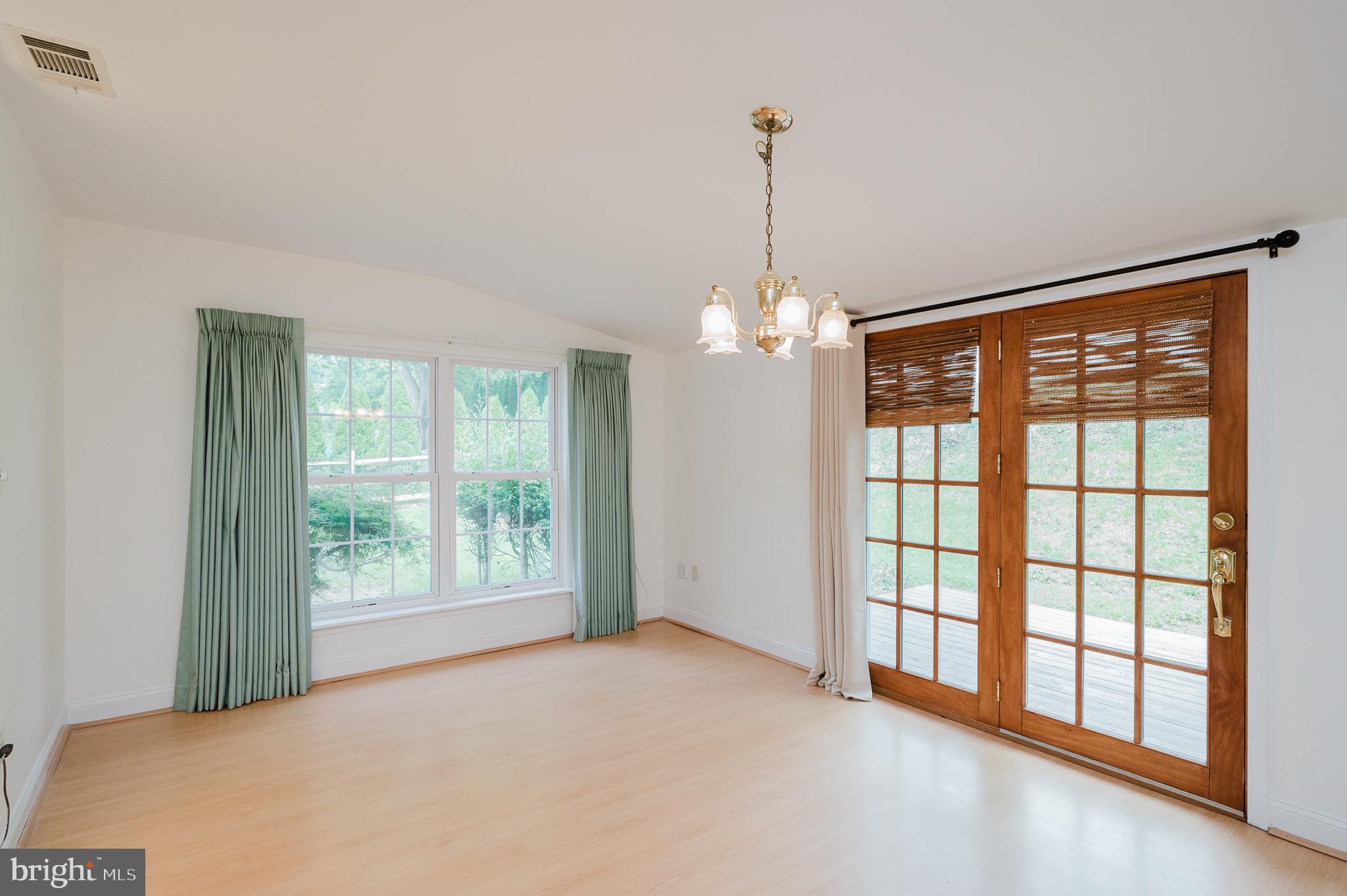 WEST RIDING - Residential
