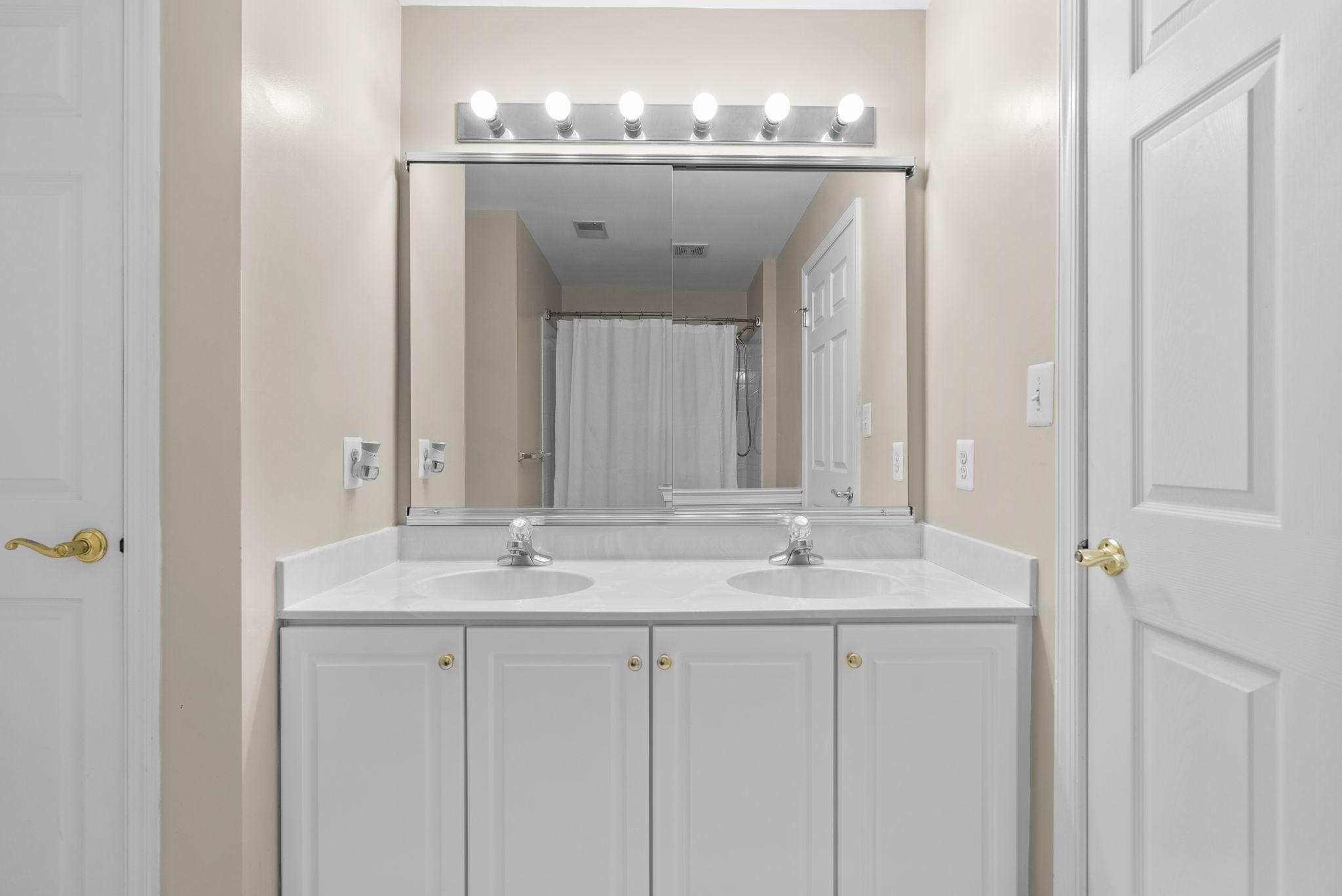 BROOKE MANOR ESTATES - Residential