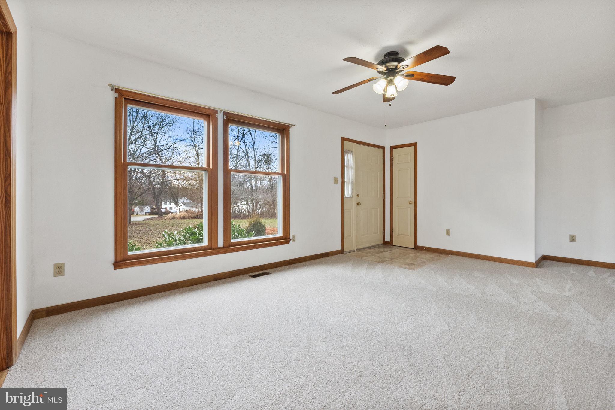 PEMBROKE GROVE - Residential