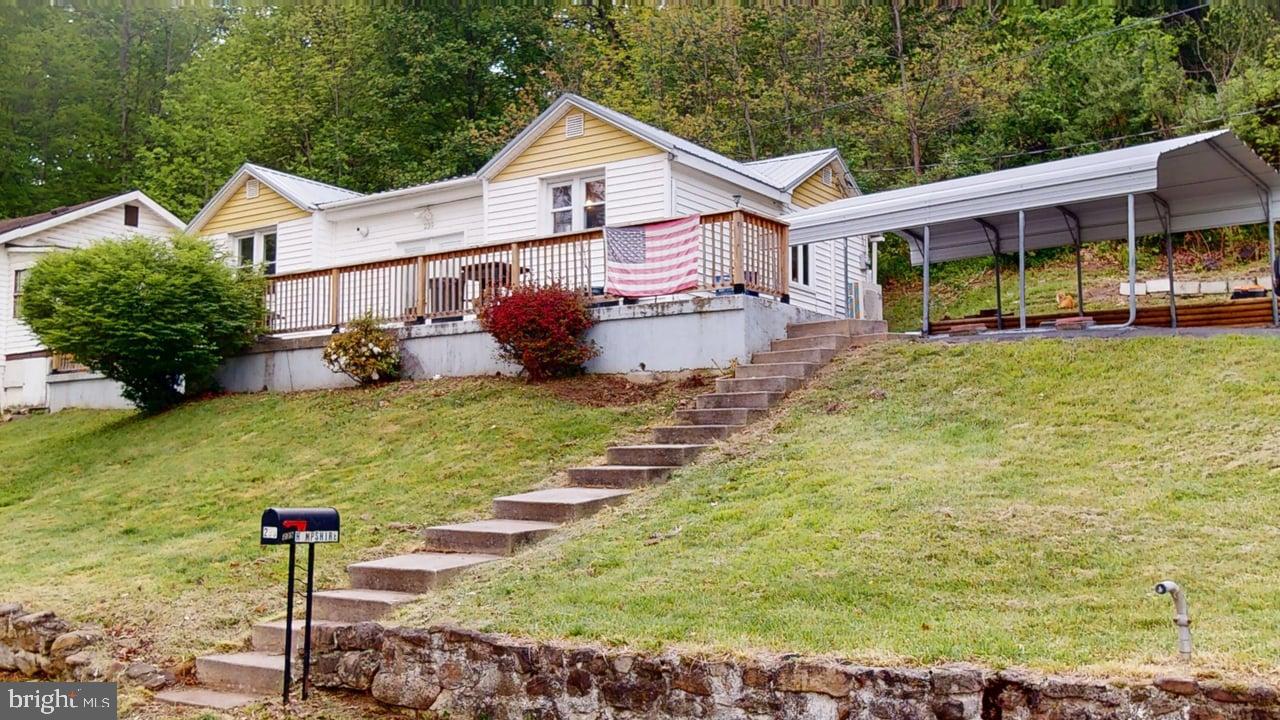 BLOOMINGTON - Residential