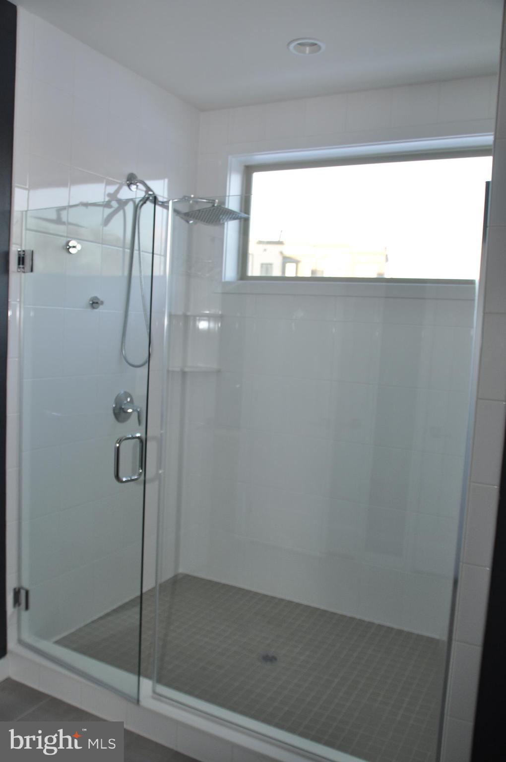 LOUDOUN VALLEY CARLISLE - Residential Lease