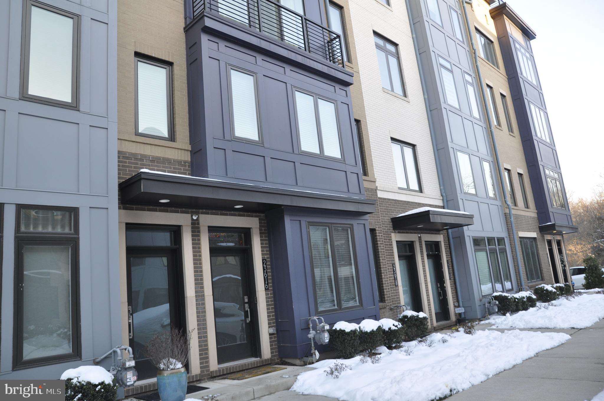 LOUDOUN VALLEY CARLISLE - Residential Lease
