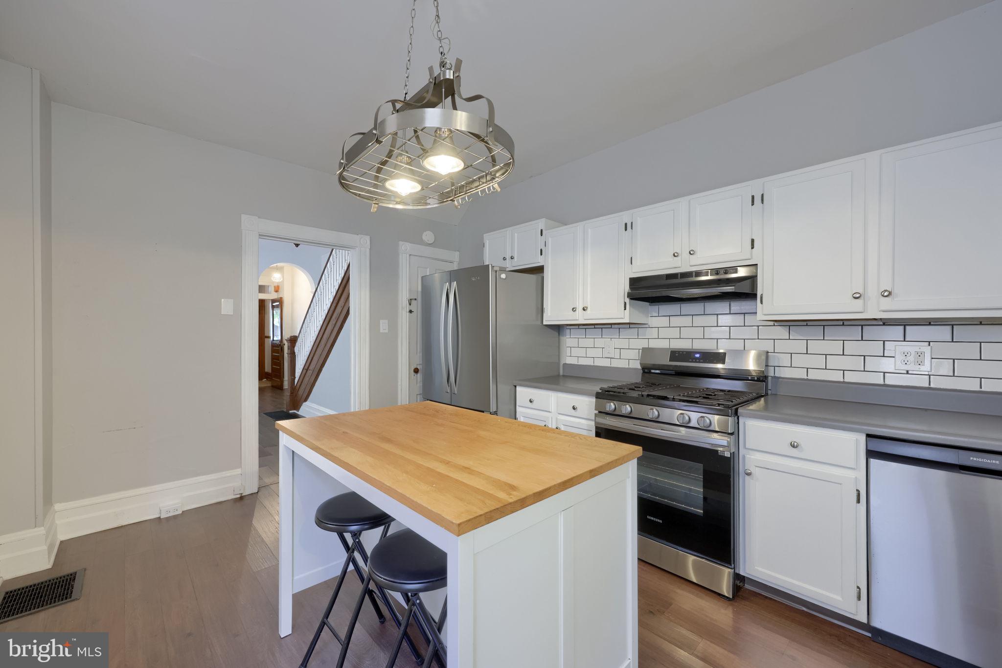 WEST END OF CITY - Residential