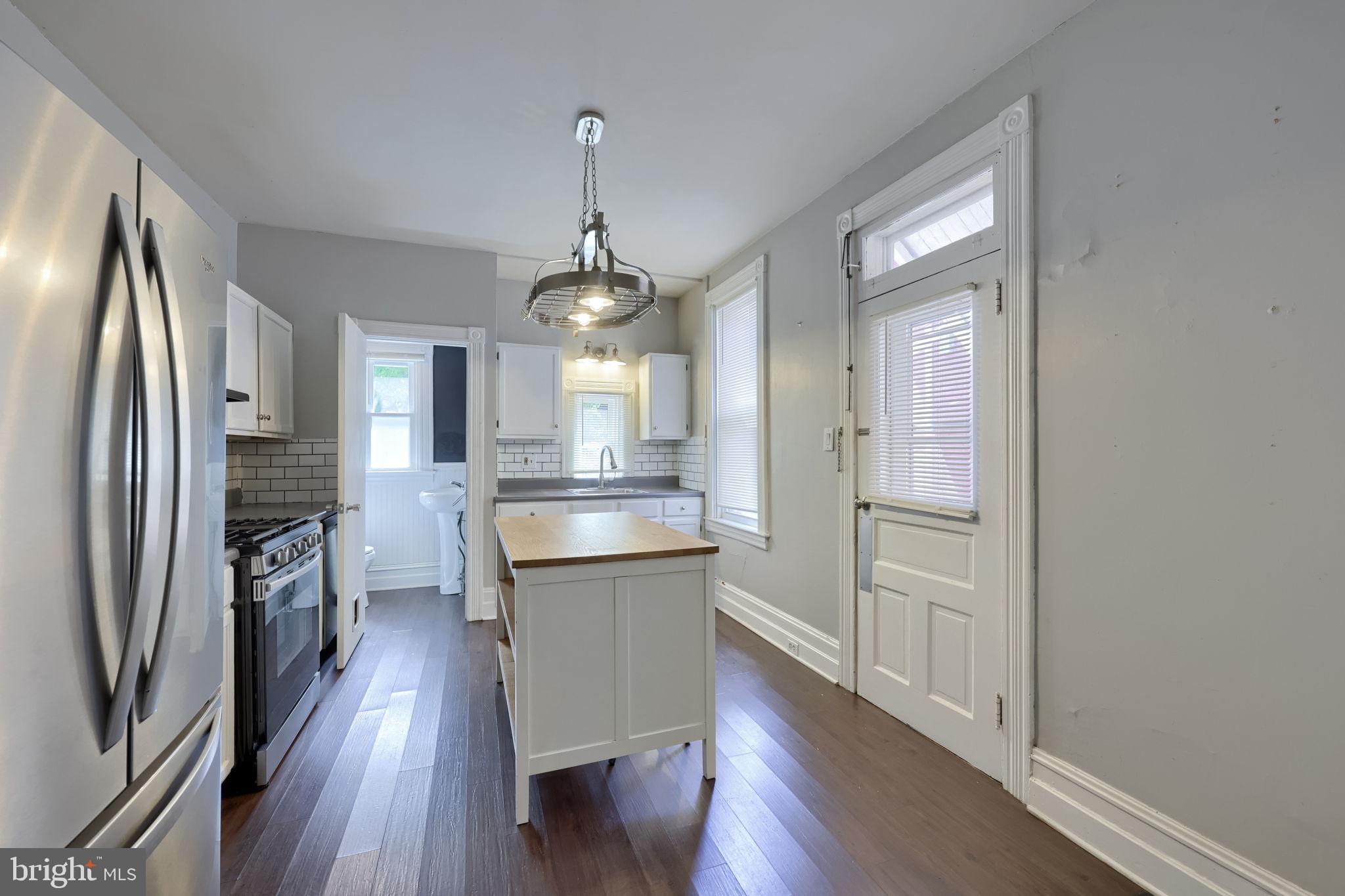 WEST END OF CITY - Residential