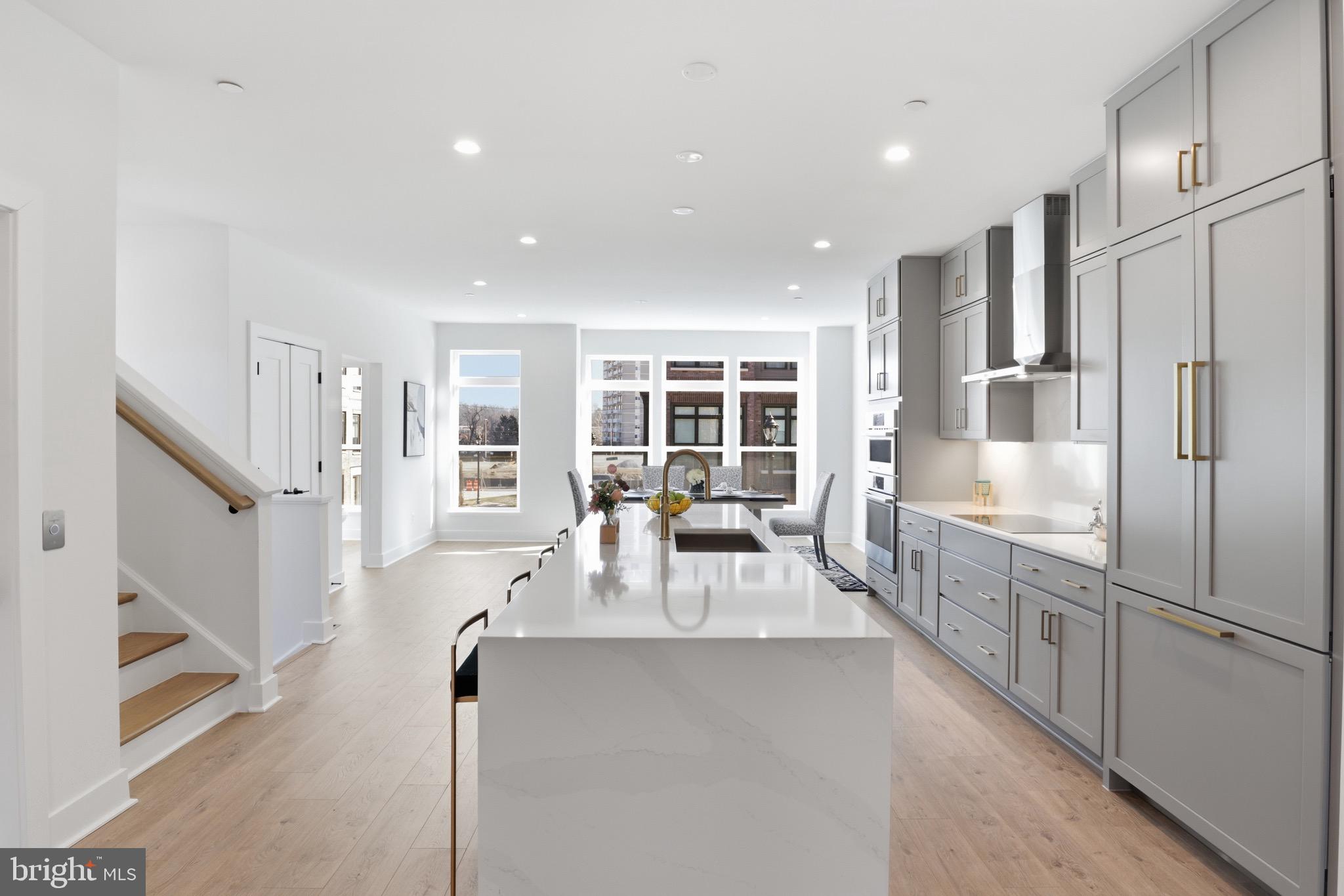 WESTBARD SQUARE - Residential