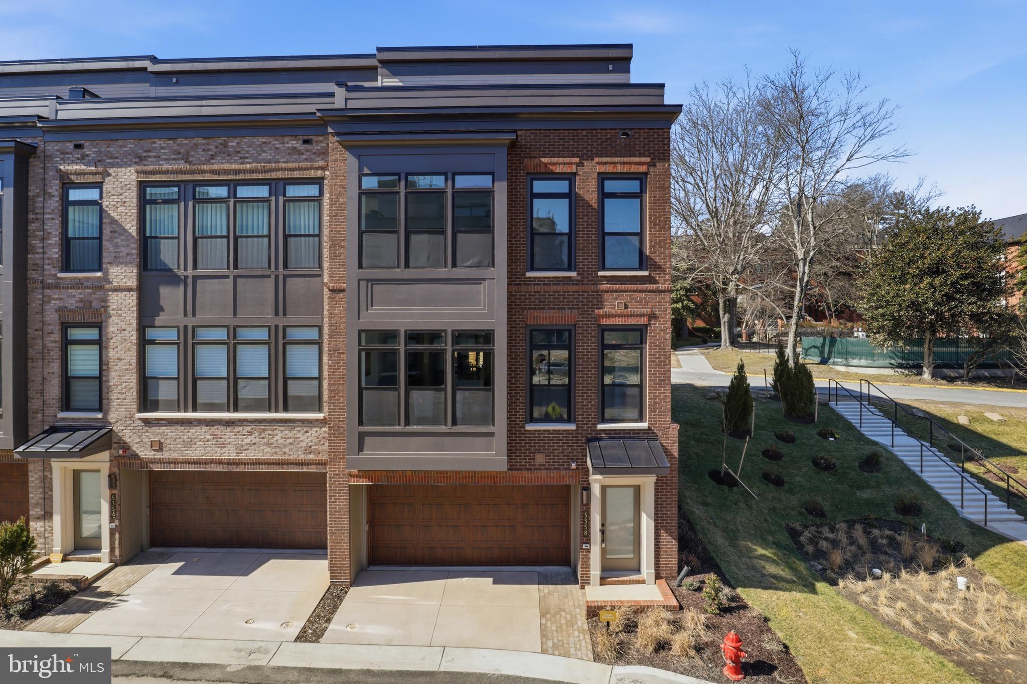 WESTBARD SQUARE - Residential