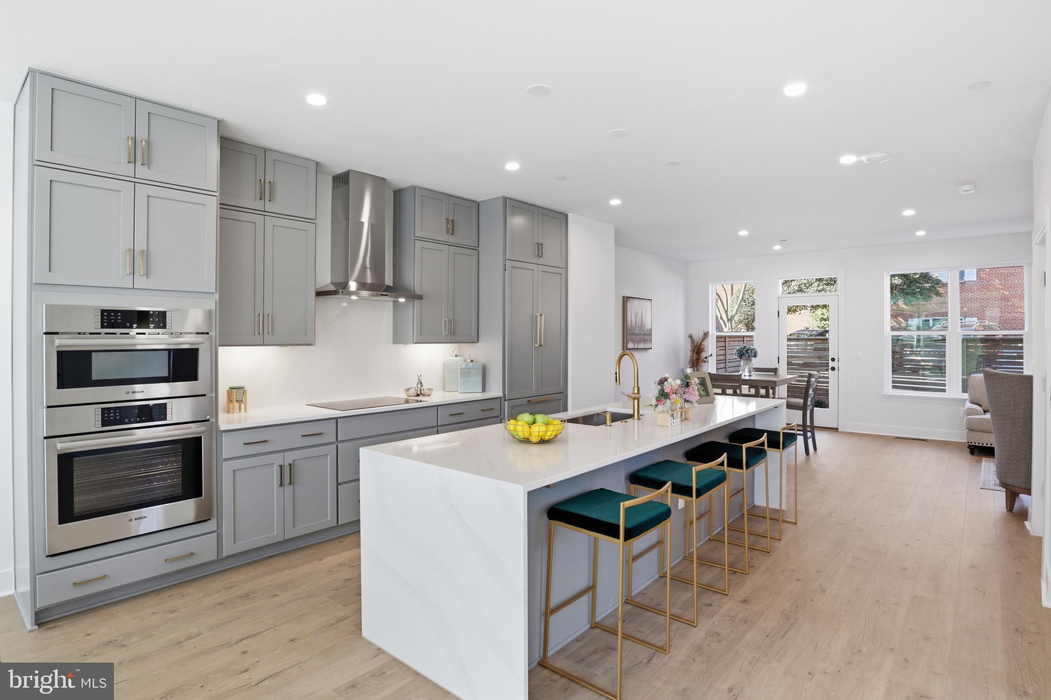 WESTBARD SQUARE - Residential