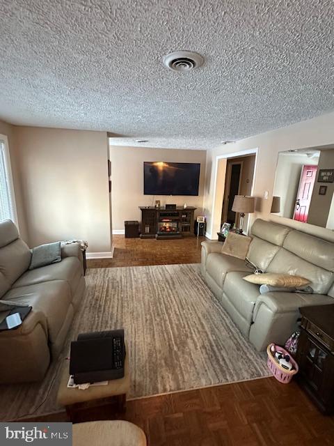 SUNNYBROOK FARMS - Residential