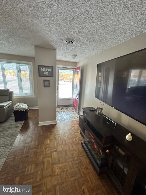 SUNNYBROOK FARMS - Residential