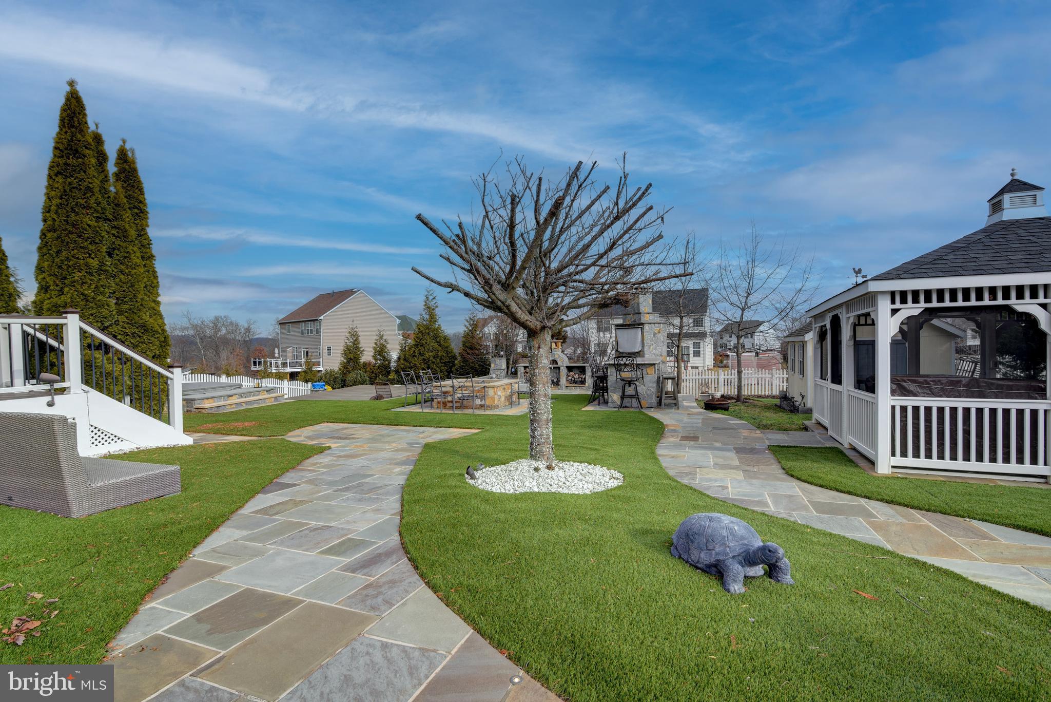 ELYSIAN HEIGHTS - Residential