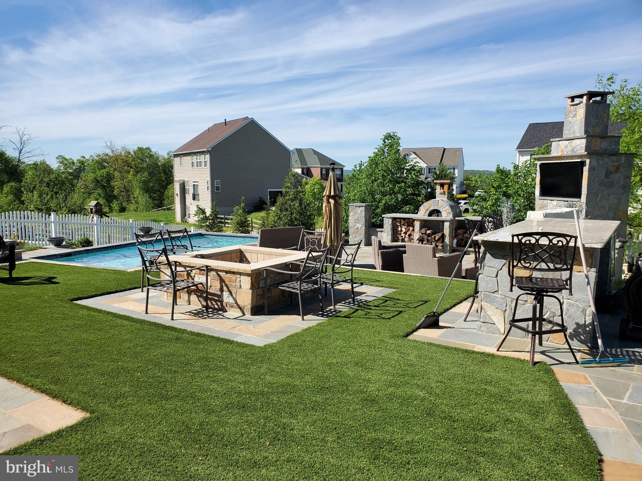 ELYSIAN HEIGHTS - Residential