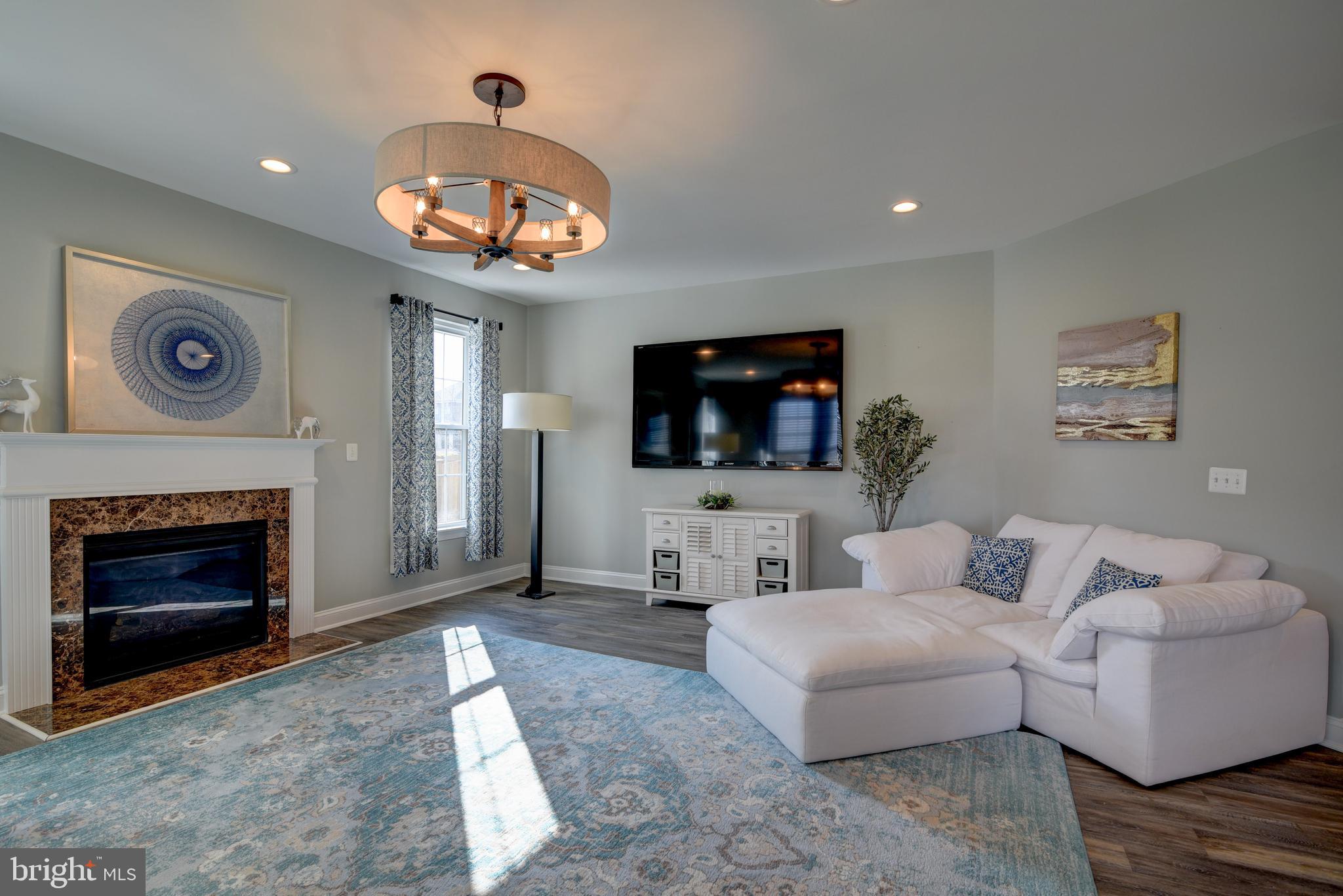 ELYSIAN HEIGHTS - Residential