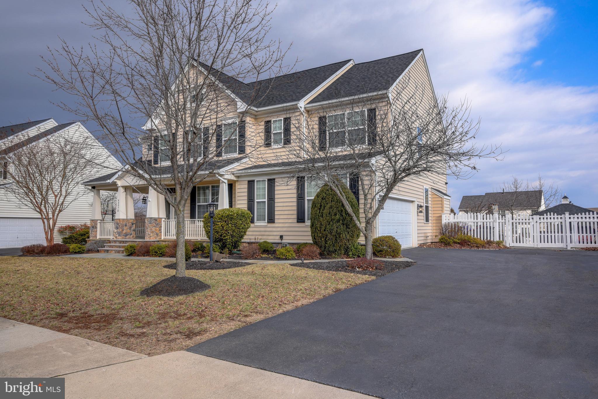 ELYSIAN HEIGHTS - Residential