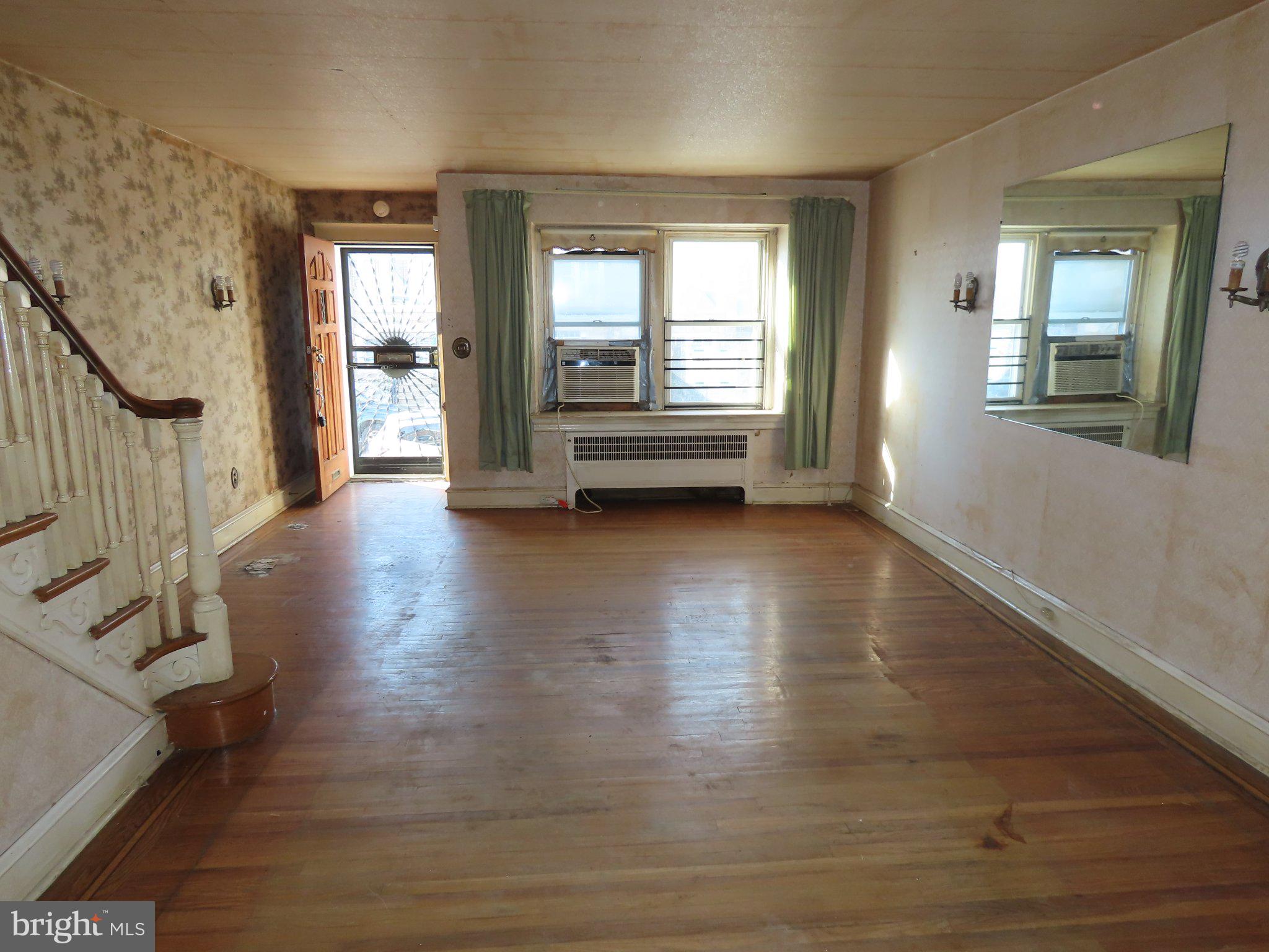 WEST OAK LANE - Residential