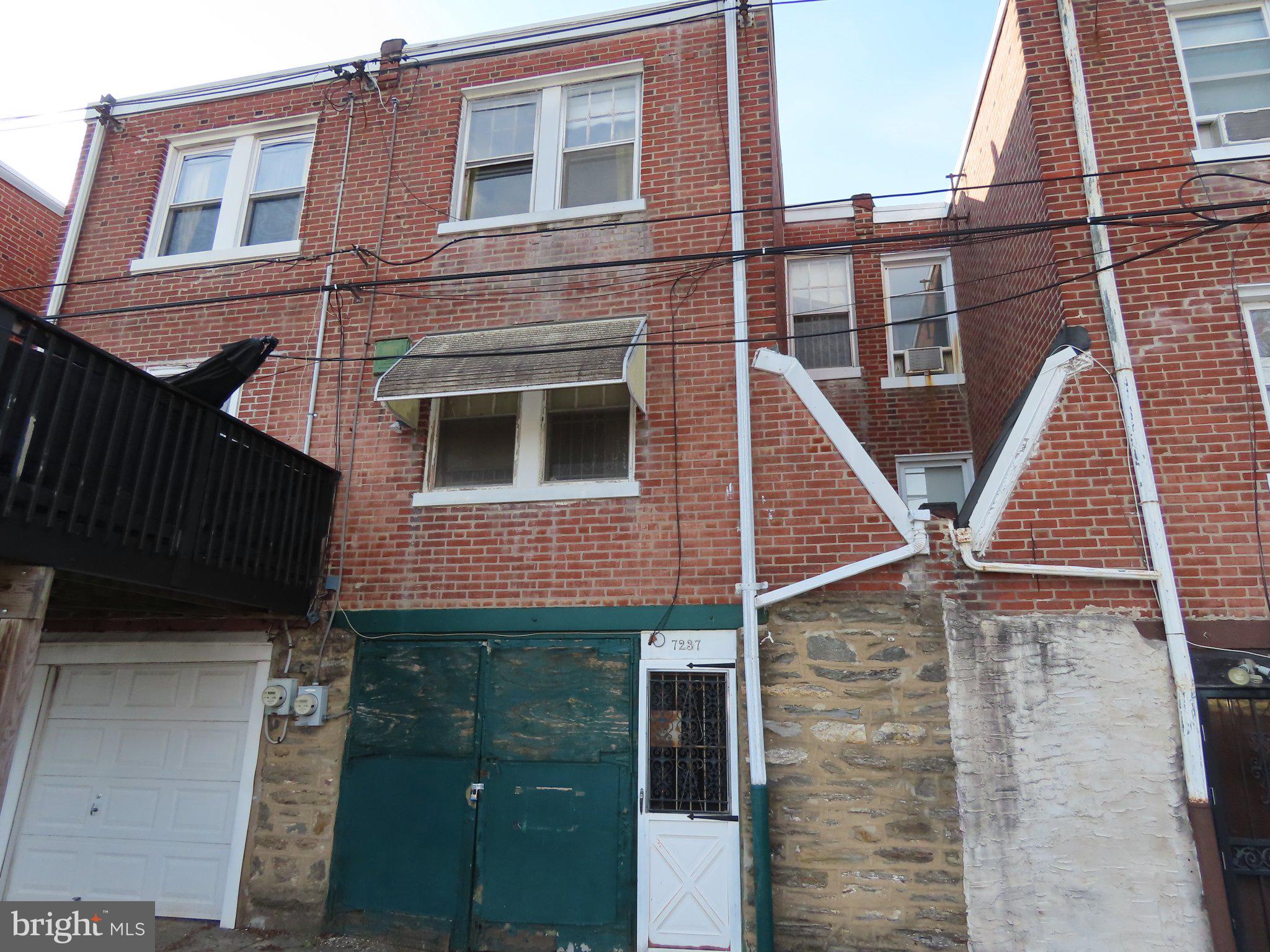 WEST OAK LANE - Residential
