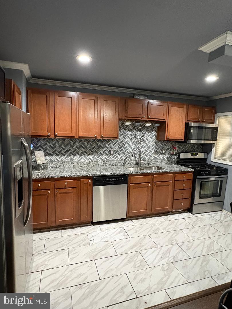 GRAY MANOR HOMES - Residential