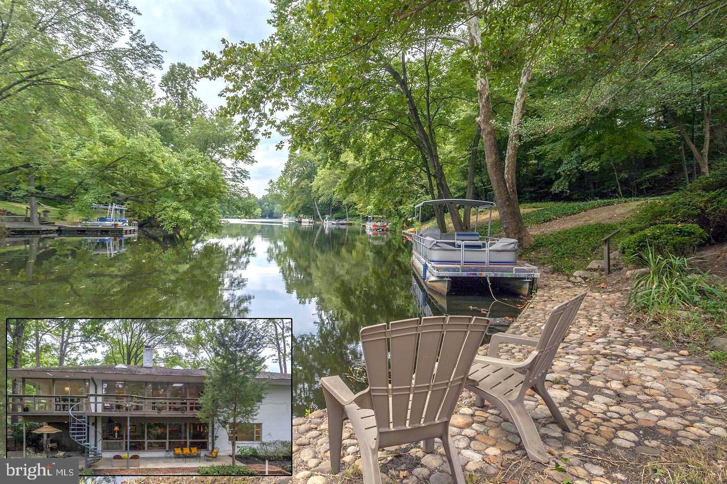 LAKE BARCROFT - Residential