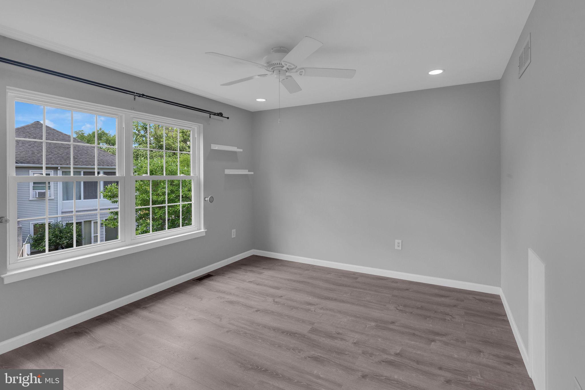 MALLARD POND - Residential